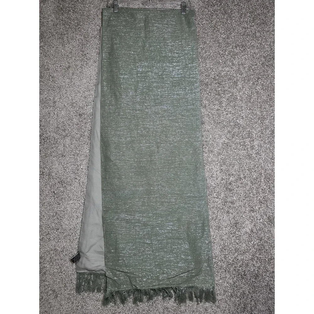 Tahari Home Green Shimmer Table Runner Fringe 86